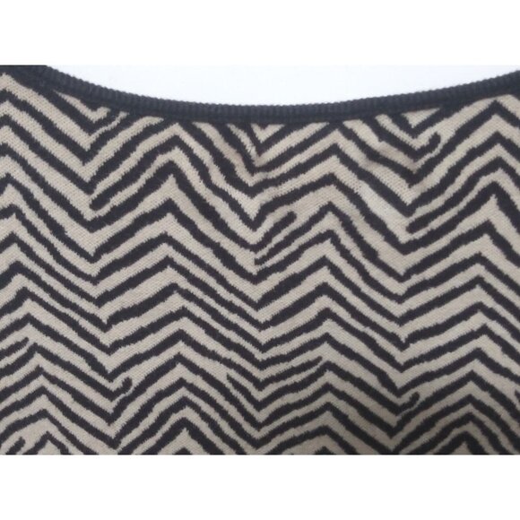 JOAN VASS STUDIO top thick knit stretch pullover sweater Sz M geometric zigzag - Picture 4 of 9